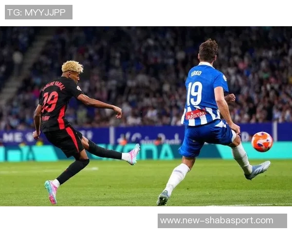 巴萨本周最后一训结束费尔明与亚马尔恢复情况良好