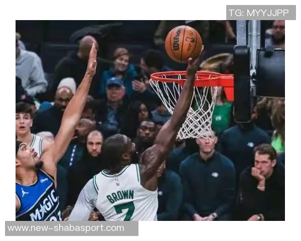 杰伦布朗末节狂砍13分全场贡献35分4篮板8助攻助力球队取胜 杰伦布朗末节狂砍13分全场贡献35分4篮板8助攻助力球队取胜